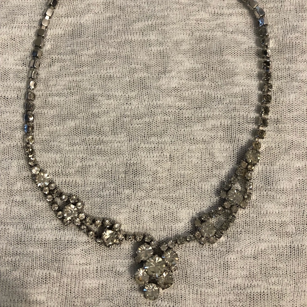 ♻️ J Crew. Faux “diamond” necklace